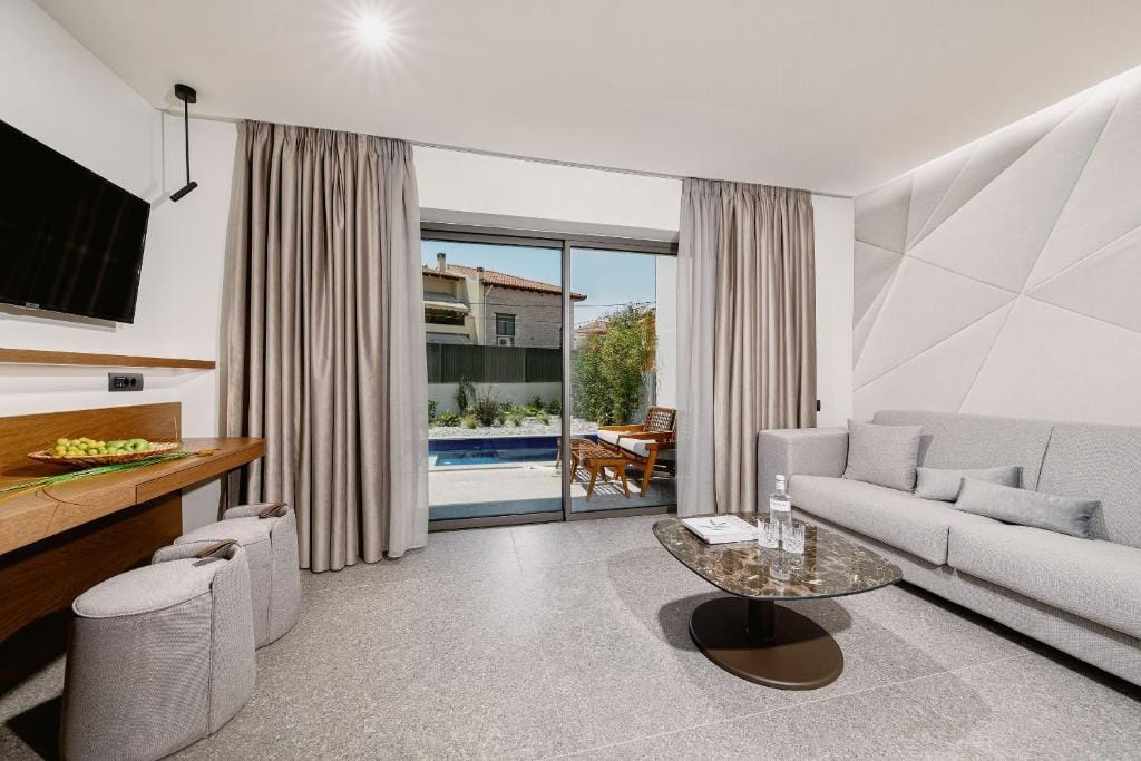 Origami Boutique Residences — 4