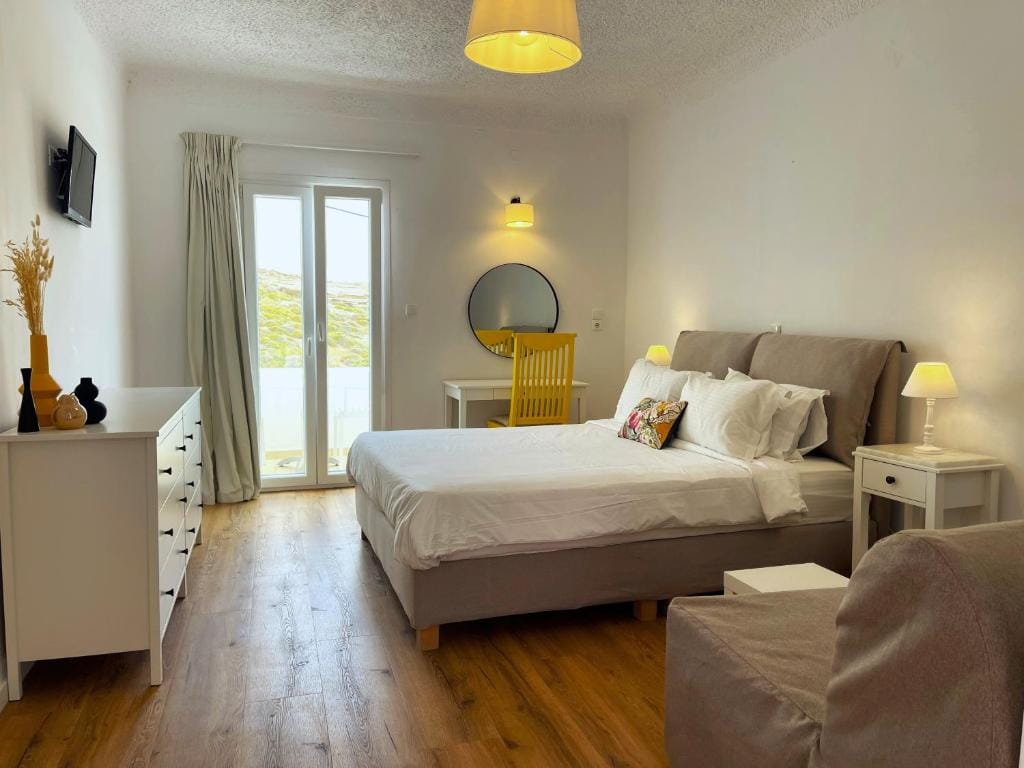 Adonis Hotel Studios & Apartments — 5