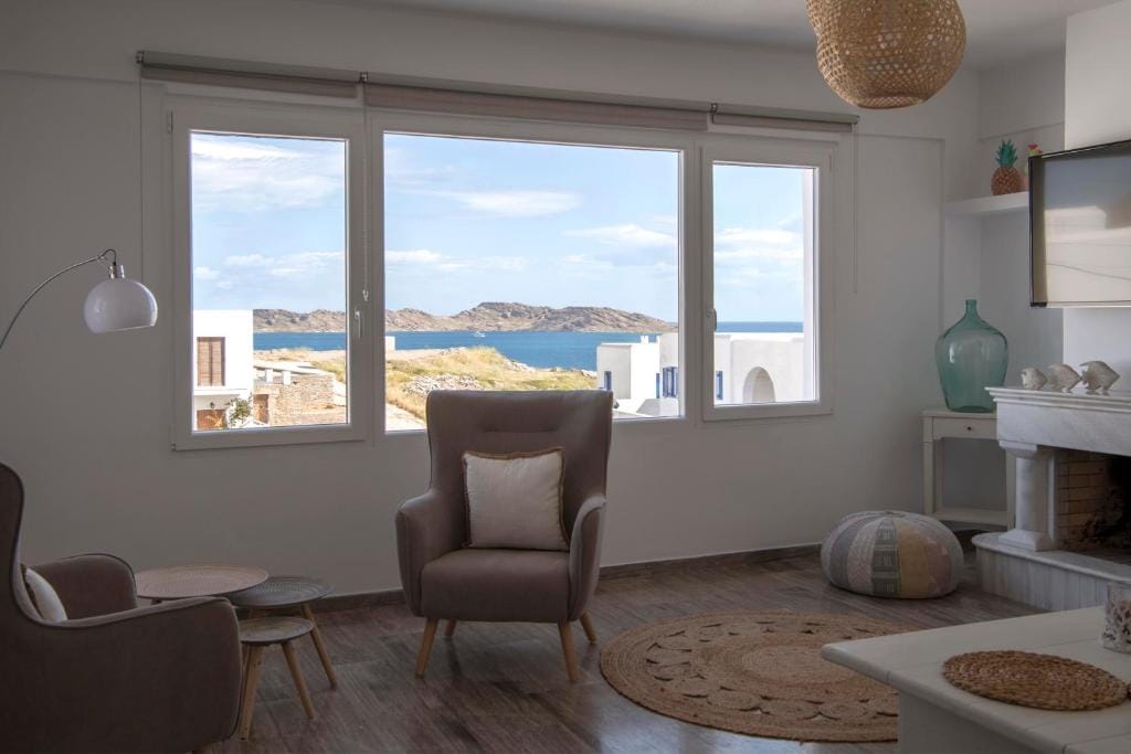 Ammos Luxury Rooms & Home — 4