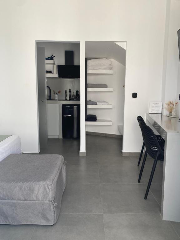 Asteras Mini Suites — 4