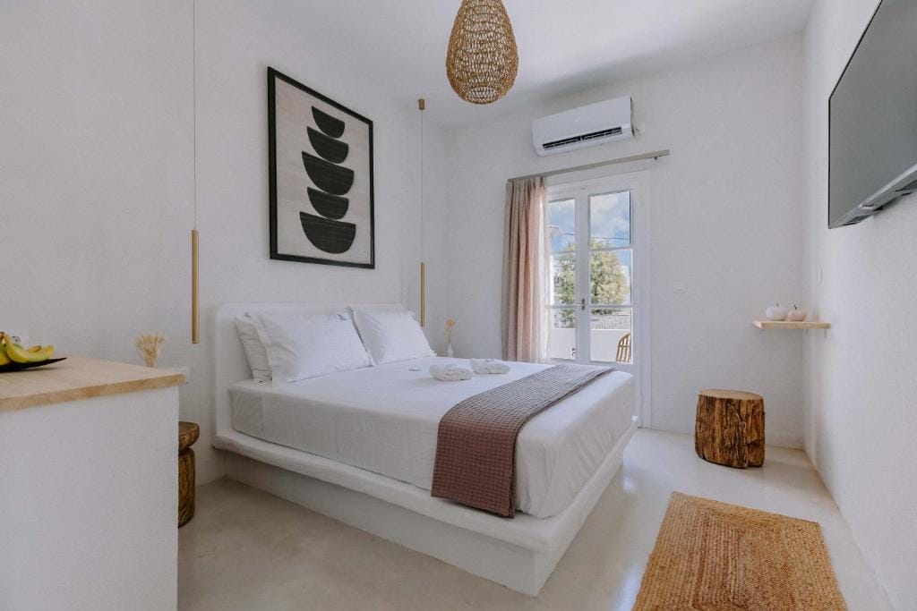 HERCULES LUXURY LIVING — 2