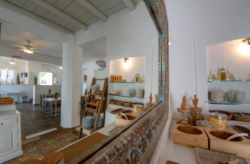 Hotel Manos — 5