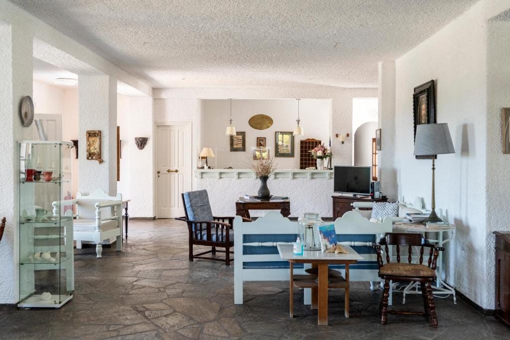 Hotel Swiss Home — 4