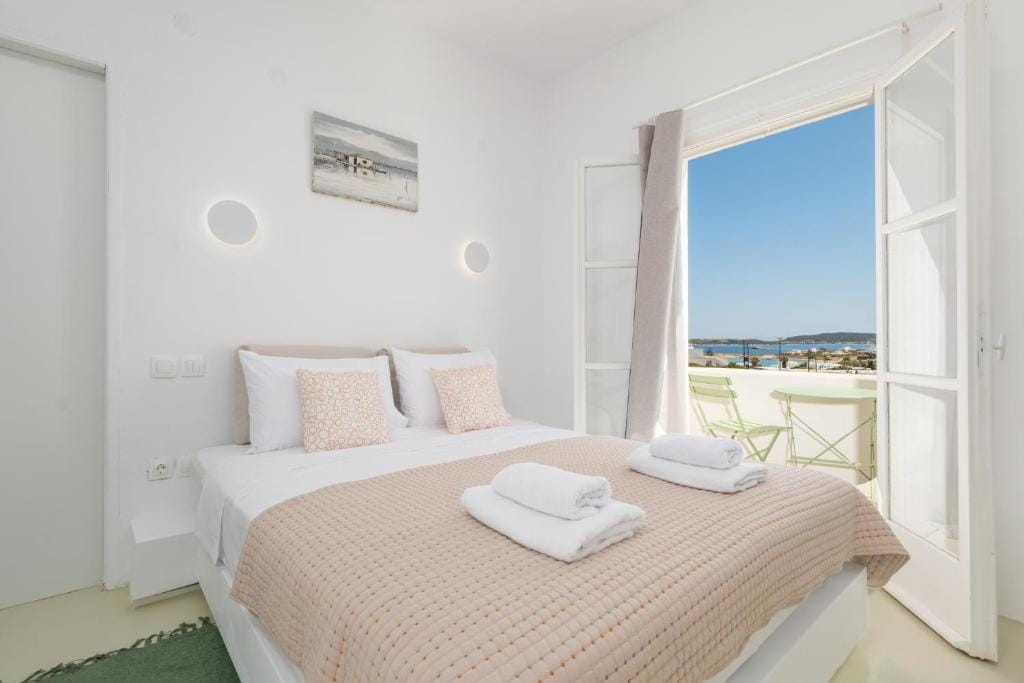 Libertis Paros — 2