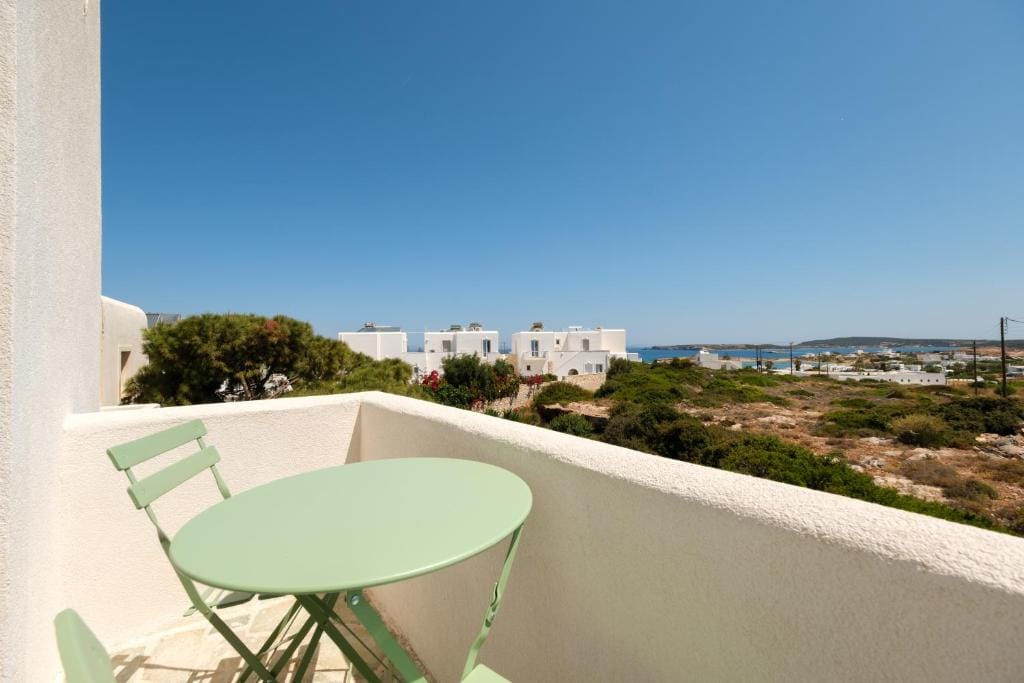 Libertis Paros — 3