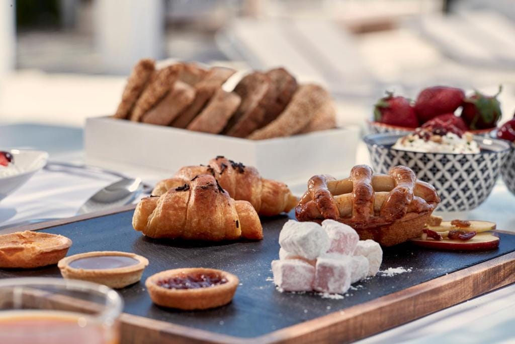 Mr and Mrs White Paros Suites & More — 4