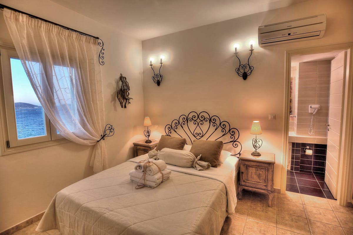 Villa Isabella - Seafront Rooms & Suites — 5