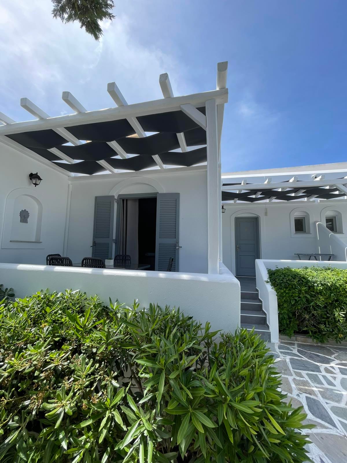 Zoumis Residence — 4