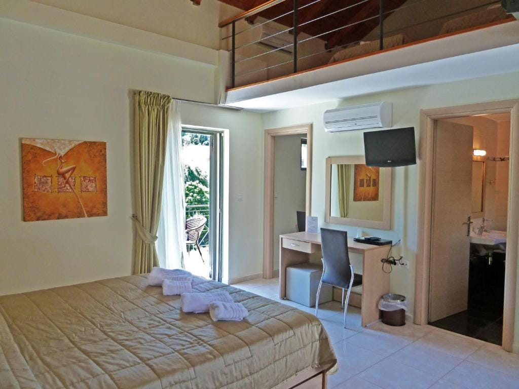 Eleana Boutique Hotel & Blue Infinity — 2