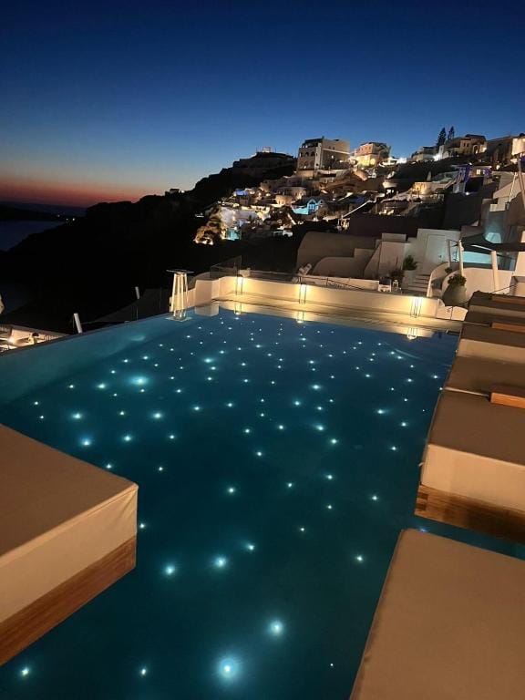 La Perla Villas and Suites - Adults Only — 3
