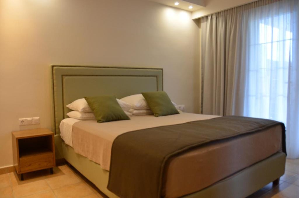 Odysseus Hotel — 2