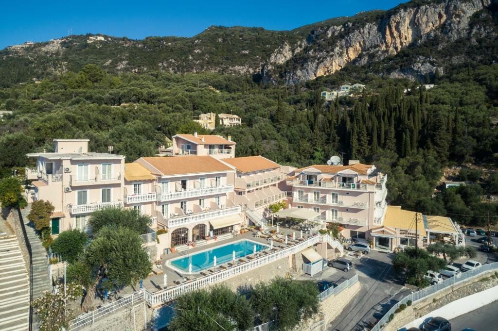 Odysseus Hotel — 5