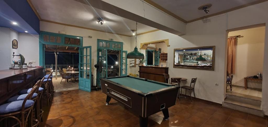 Paleo Inn Hotel — 4