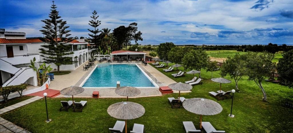 Vallian Village Hotel — 1