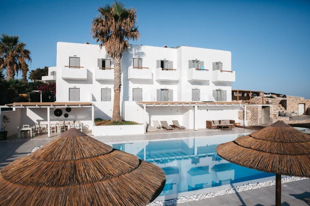 Paros Bay — 4