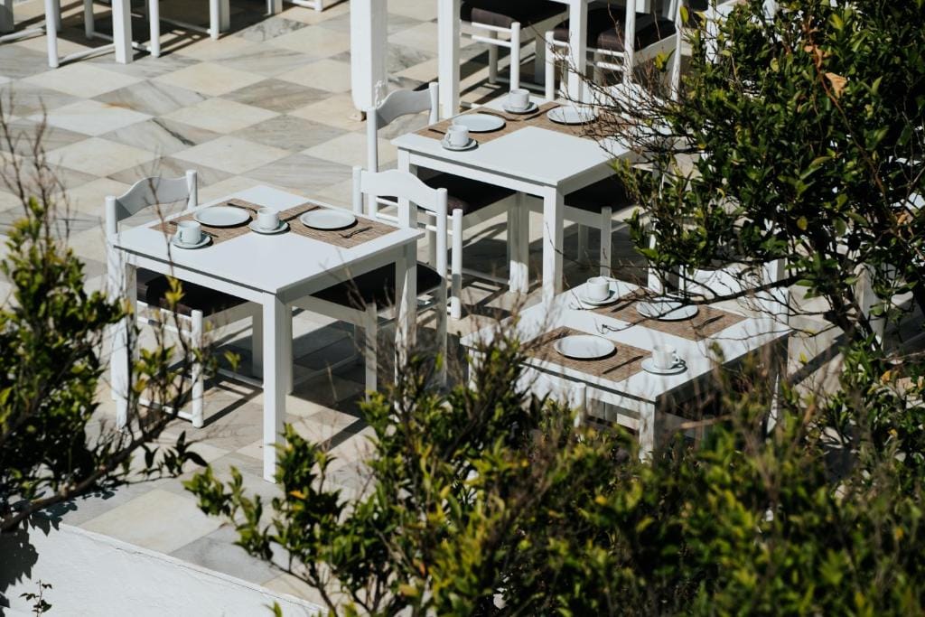 Polos Hotel Paros by GHH — 4