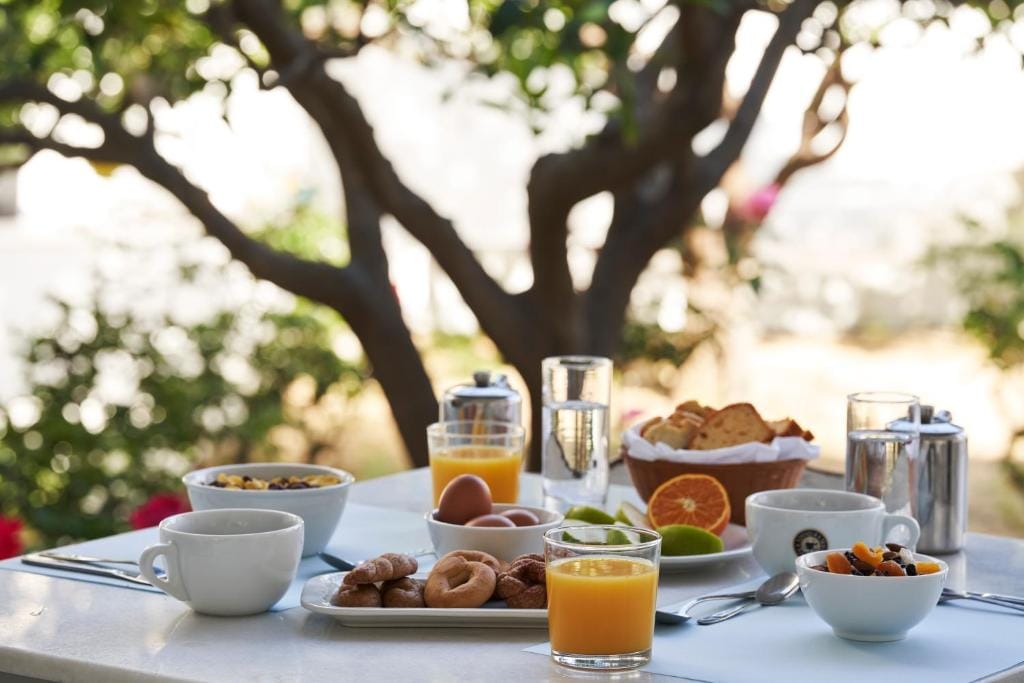 Polos Hotel Paros by GHH — 5