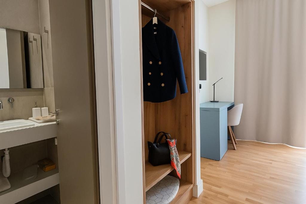Elite Patras Suites — 3