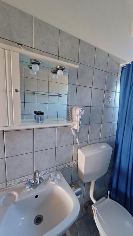 Ostria Seaside Apartments — 3