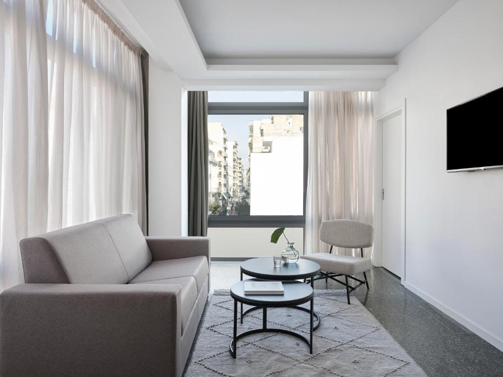 RESIDENCE PATRAS — 5