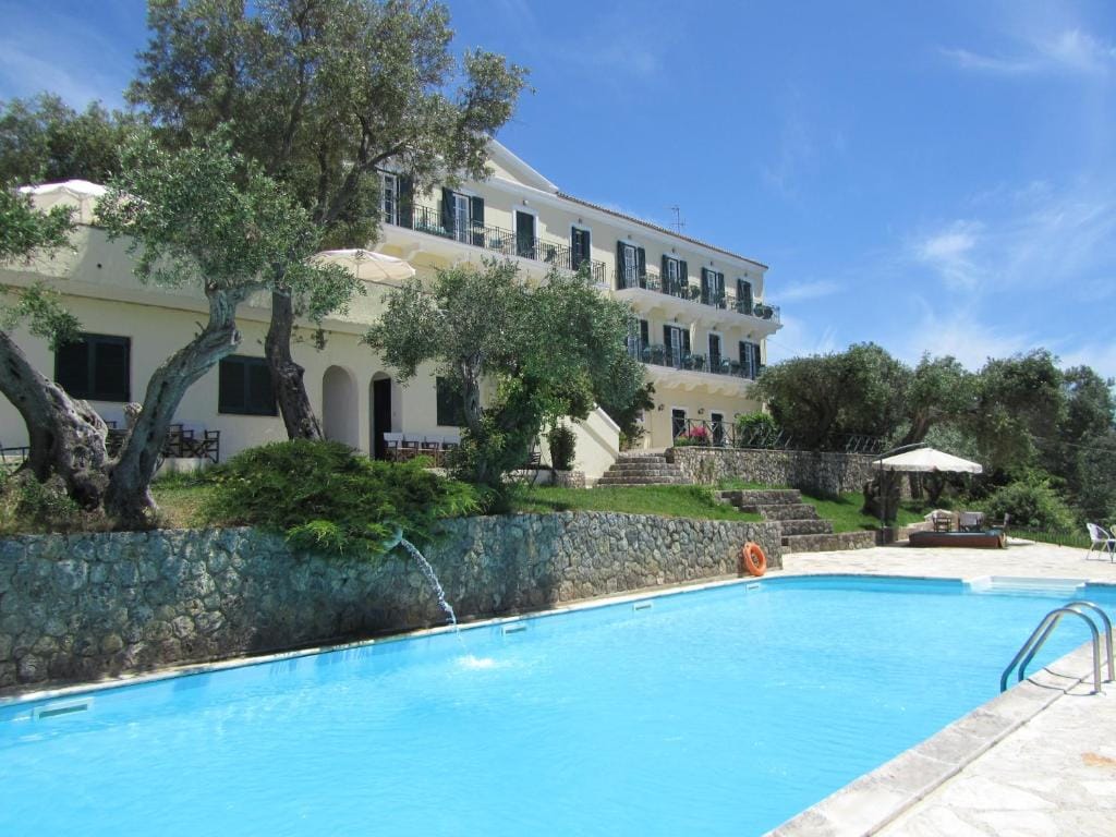 Levant Hotel — 3