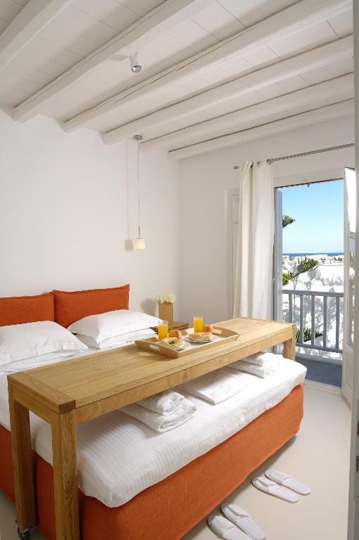 Kapetan Tasos Suites — 2