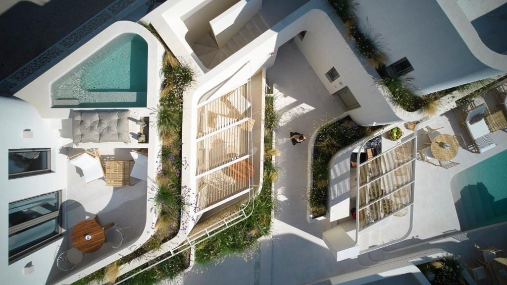 White Pebble Suites — 4