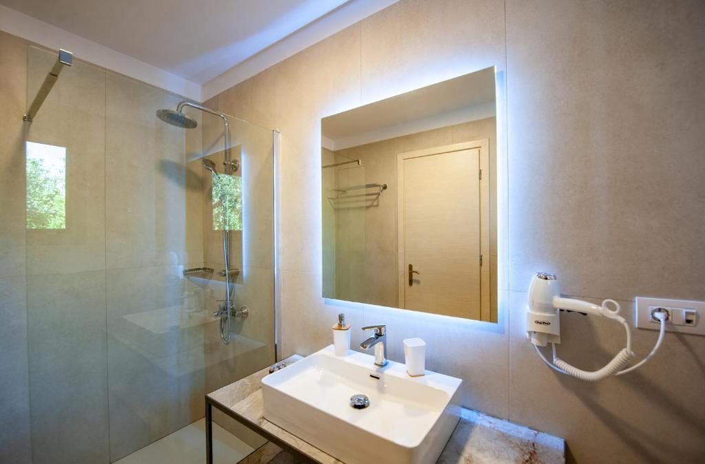 Alonaki Resort — 3