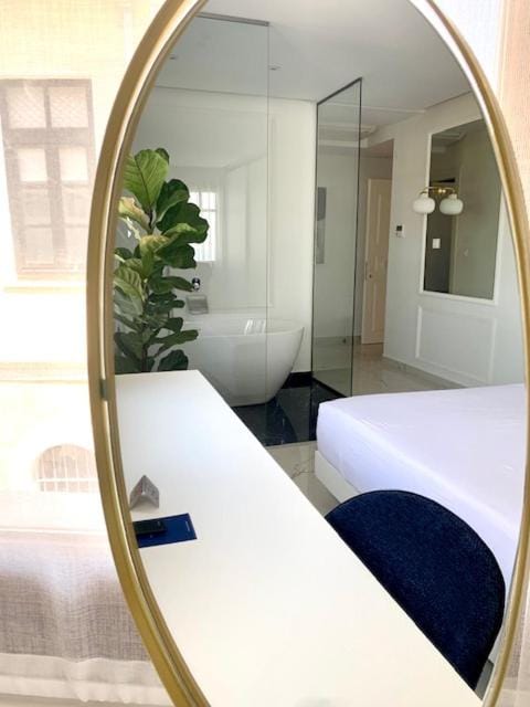BLUE LUXURY SUITES