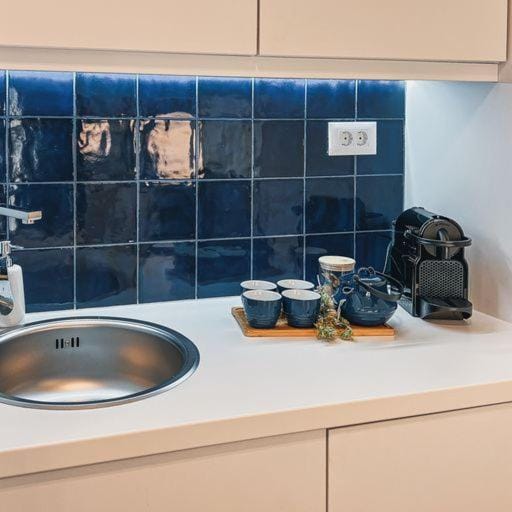 BLUE LUXURY SUITES — 3