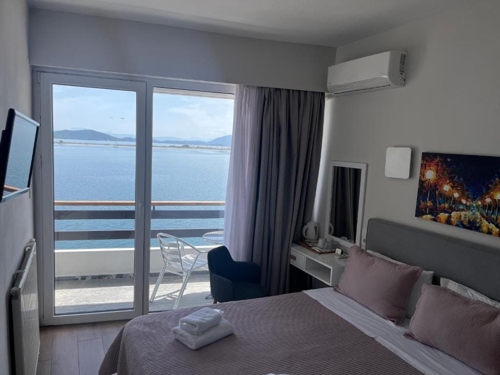 Hotel Avra — 2