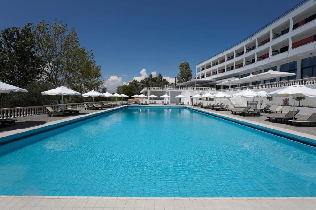 Margarona Royal Hotel — 4