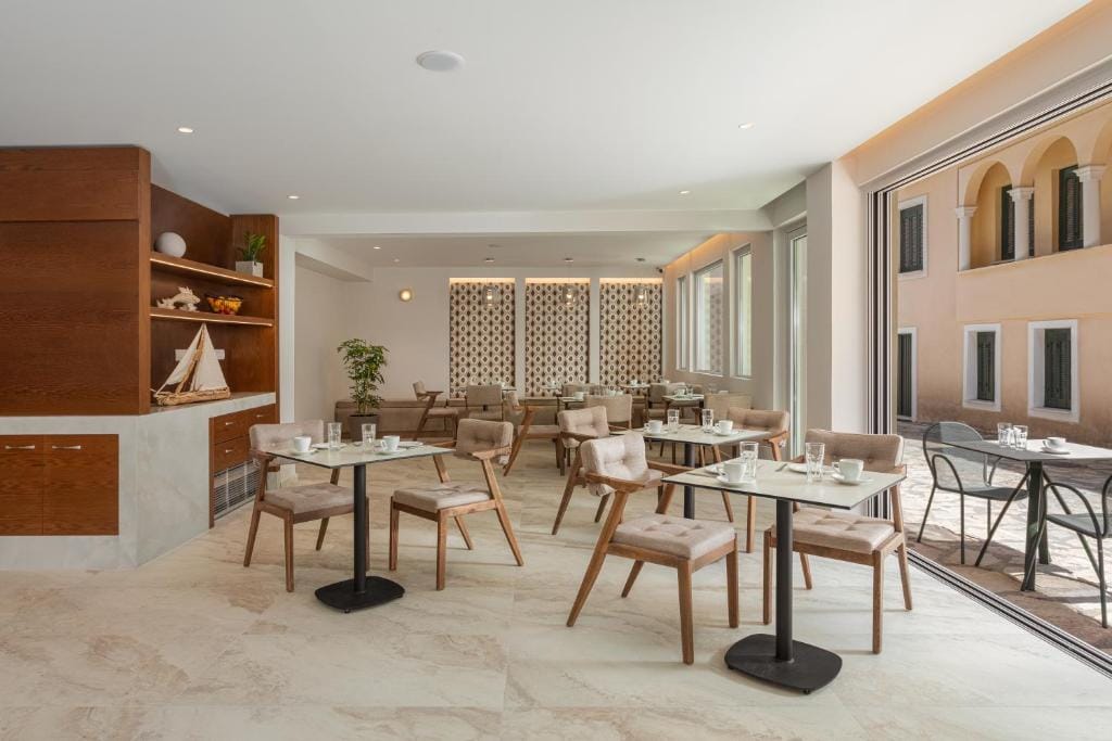 Preveza City Comfort Hotel — 5