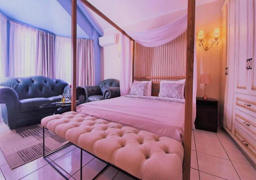 Queen Boutique Suites Preveza — 2