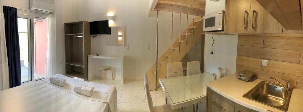 Sirakgast Ionian Sea Appartments — 3