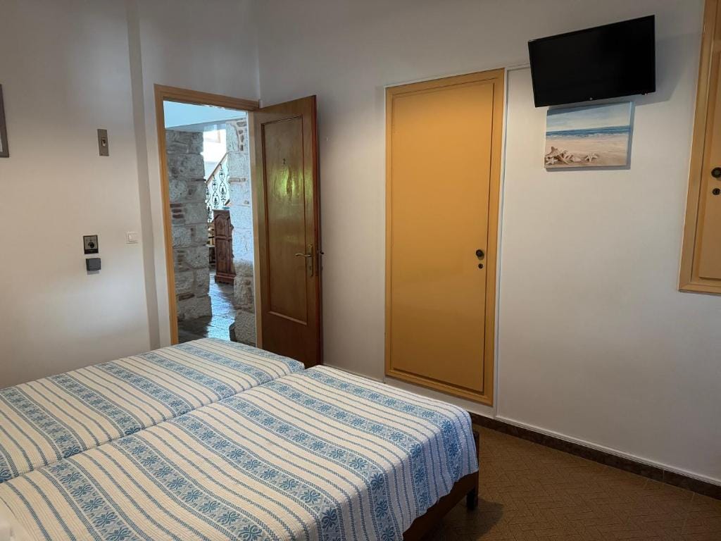 Pythaïs Hotel — 4