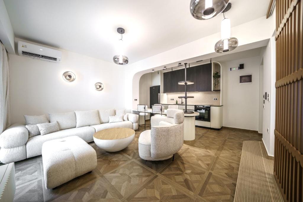 Allegro Suites — 4
