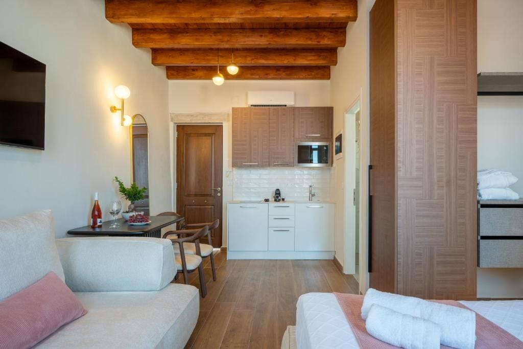 Casa D'oro - Luxury Suites — 4