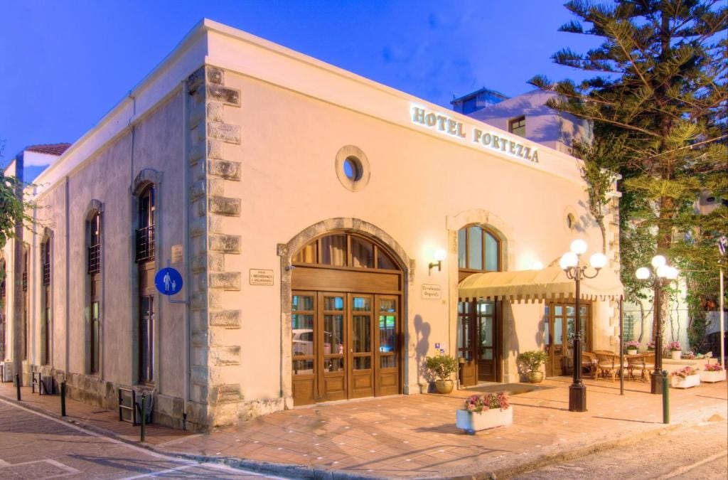 Fortezza Hotel — 1