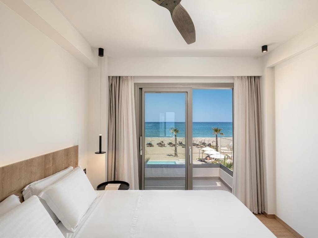 Iperion Beach Hotel — 2
