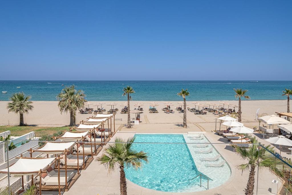 Iperion Beach Hotel — 4