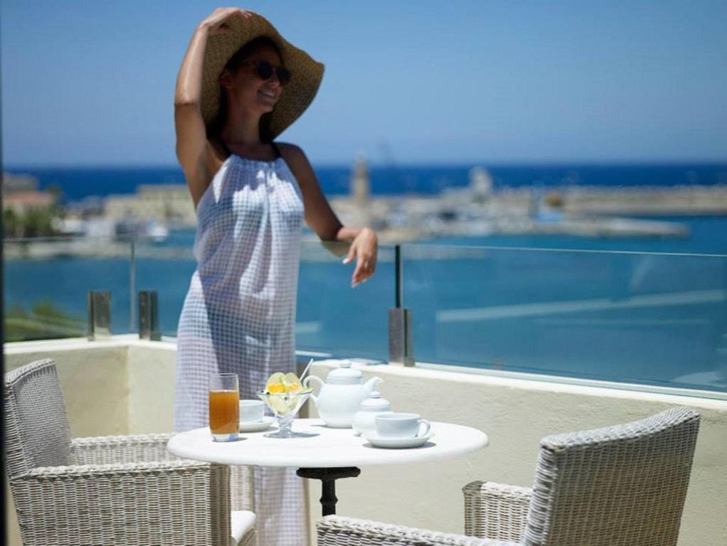 Kyma Suites Beach Hotel — 4