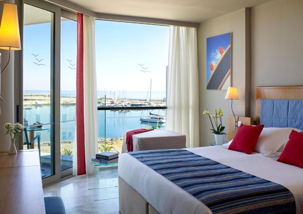 Kyma Suites Beach Hotel — 5