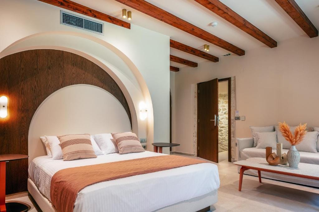La Montre Luxury Boutique Suites — 2