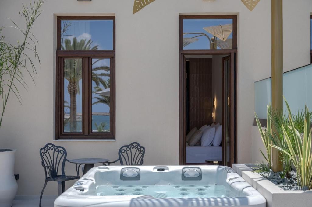 Omma Suites — 3