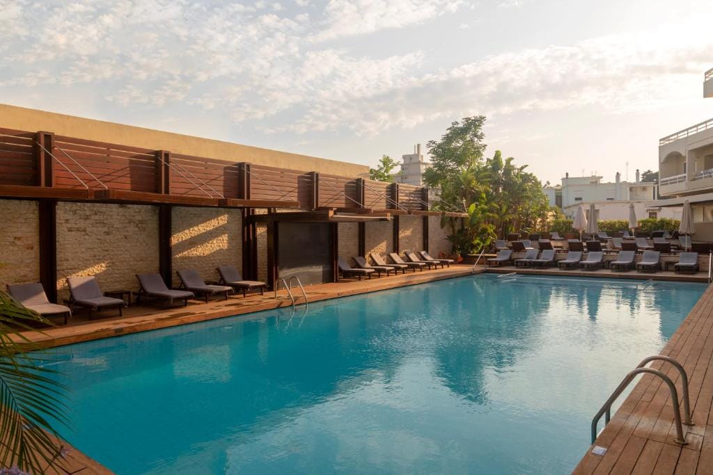 Athineon Hotel — 1
