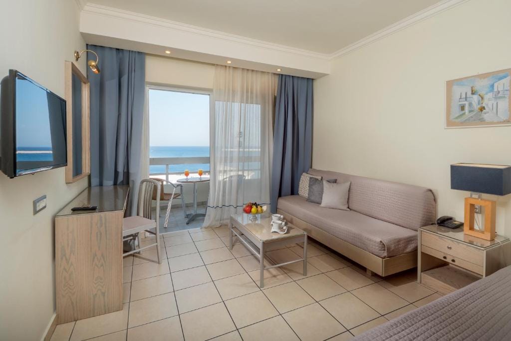 Athineon Hotel — 3