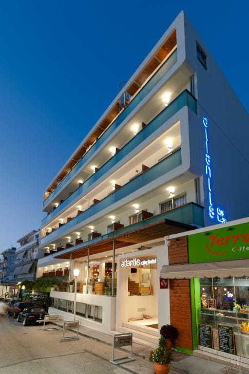 Atlantis Boutique City Hotel — 1