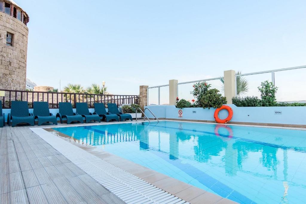 Hotel Riviera — 4