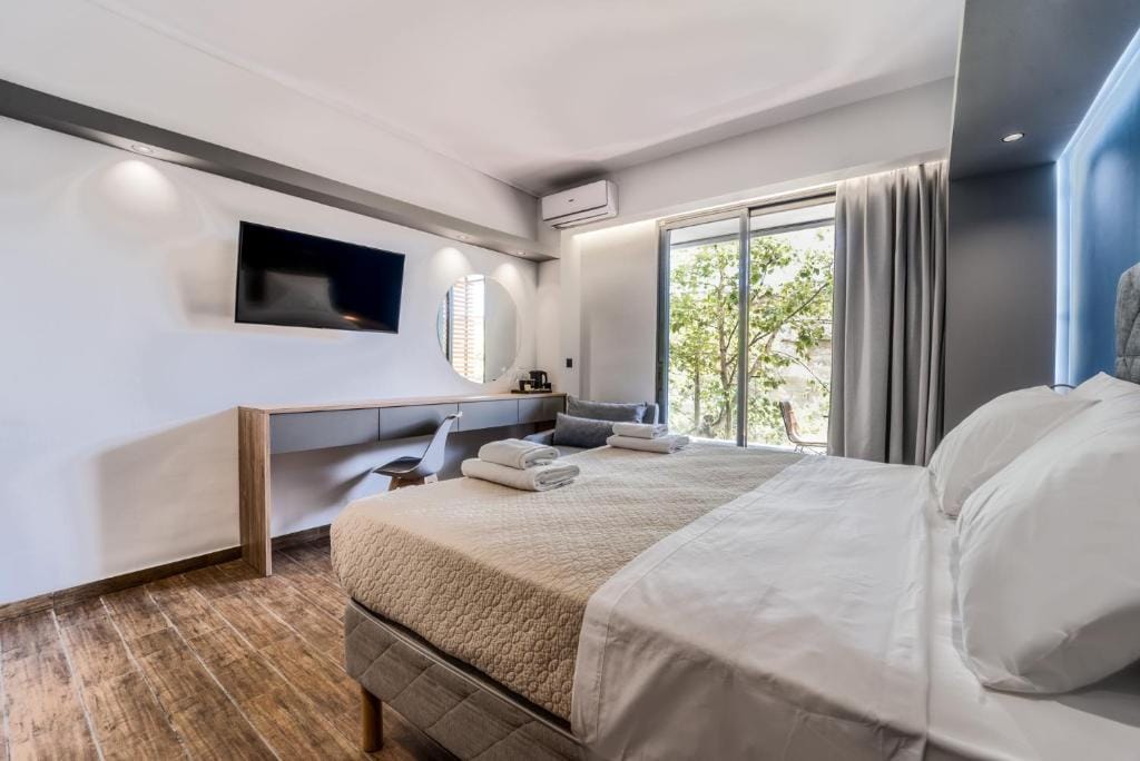Island City Boutique Hotel — 2
